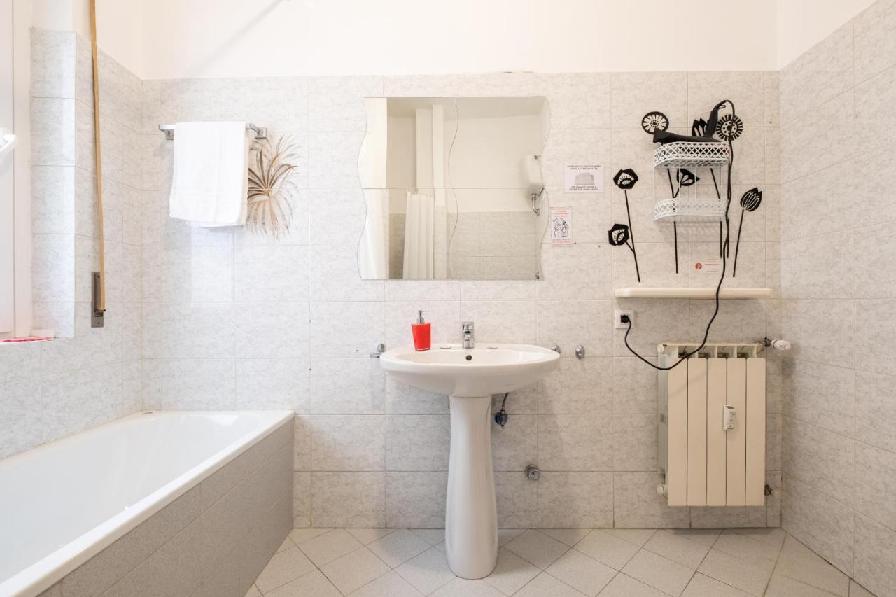 Take It Easy Roma Guest House Bagian luar foto